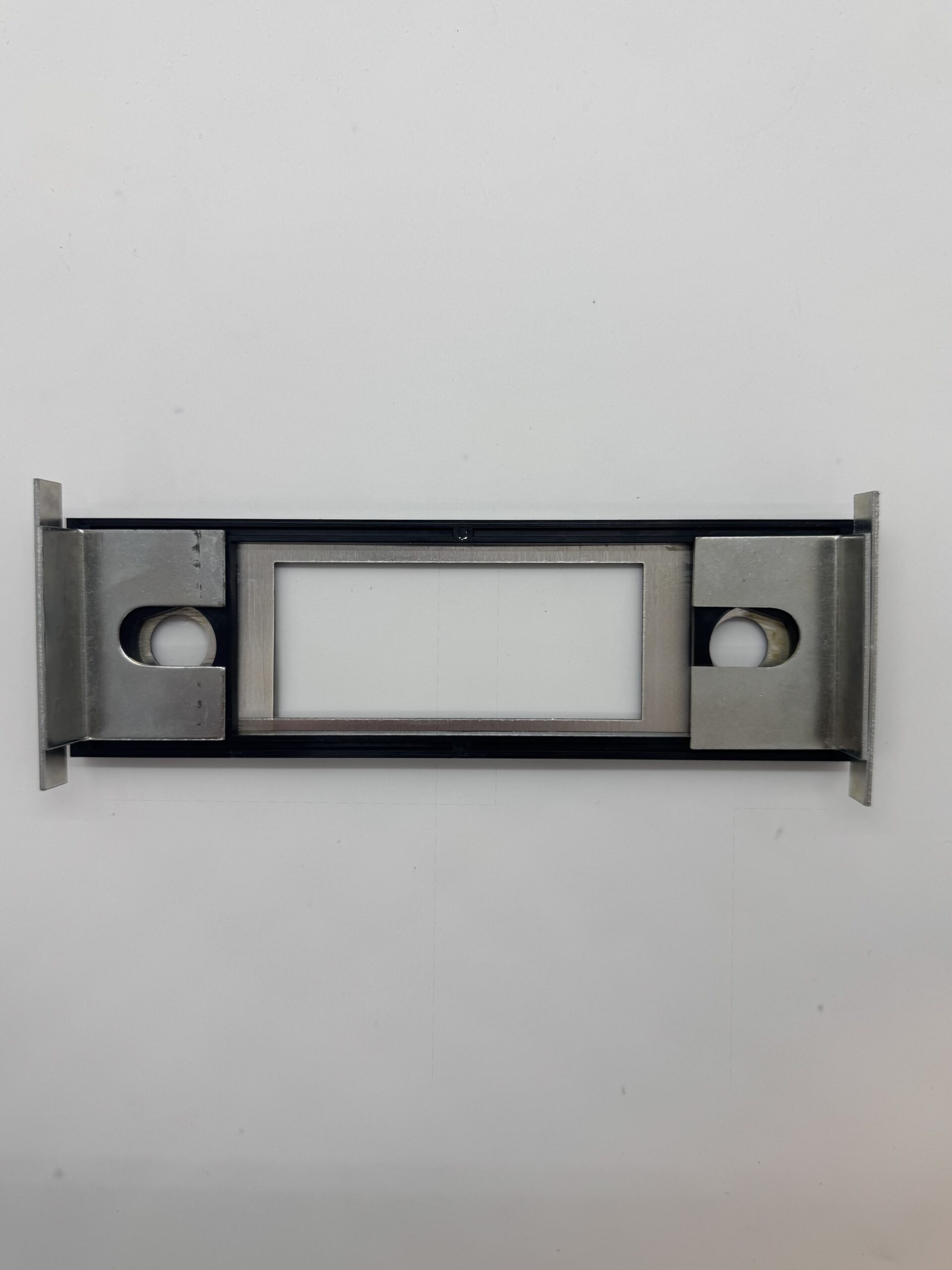 DIN-E to DIN-D spindle mount radio adaptor (187mm x 56mm) - Image 3